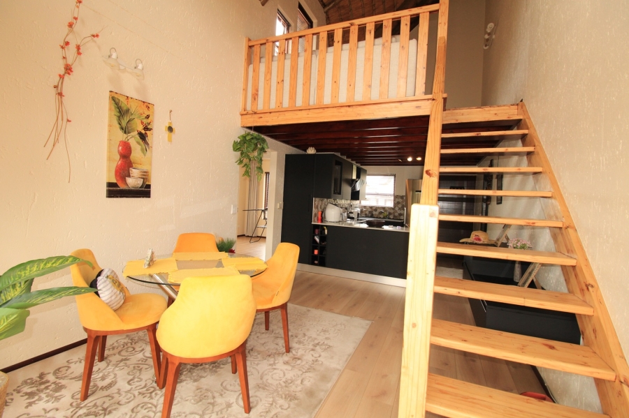 To Let 2 Bedroom Property for Rent in Lonehill Gauteng