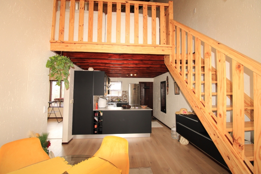 To Let 2 Bedroom Property for Rent in Lonehill Gauteng