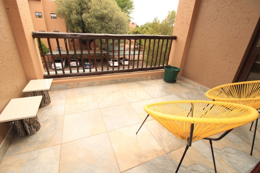 To Let 2 Bedroom Property for Rent in Lonehill Gauteng