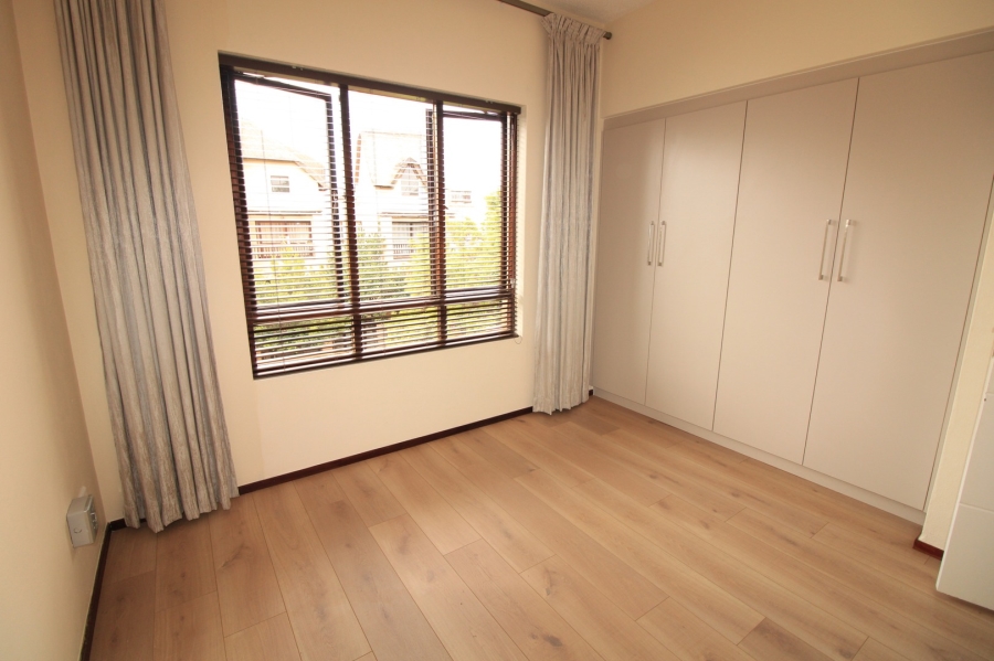 To Let 2 Bedroom Property for Rent in Lonehill Gauteng