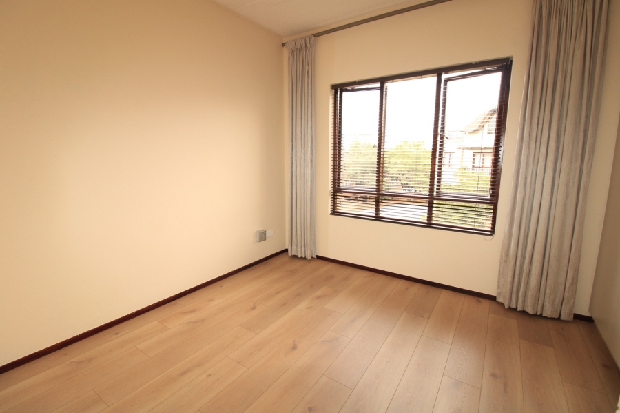 To Let 2 Bedroom Property for Rent in Lonehill Gauteng