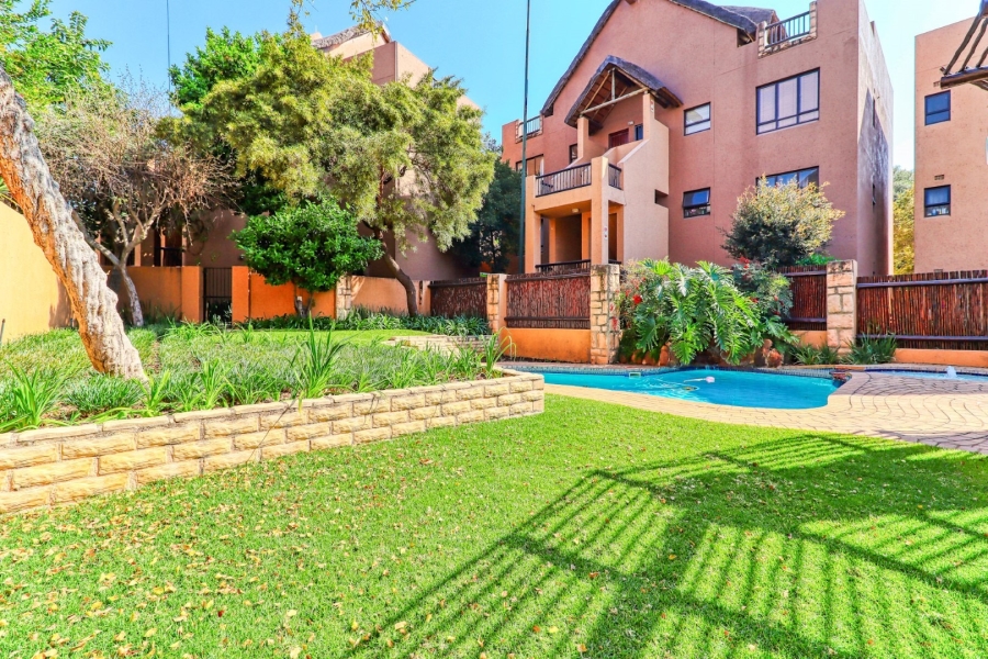 To Let 2 Bedroom Property for Rent in Lonehill Gauteng