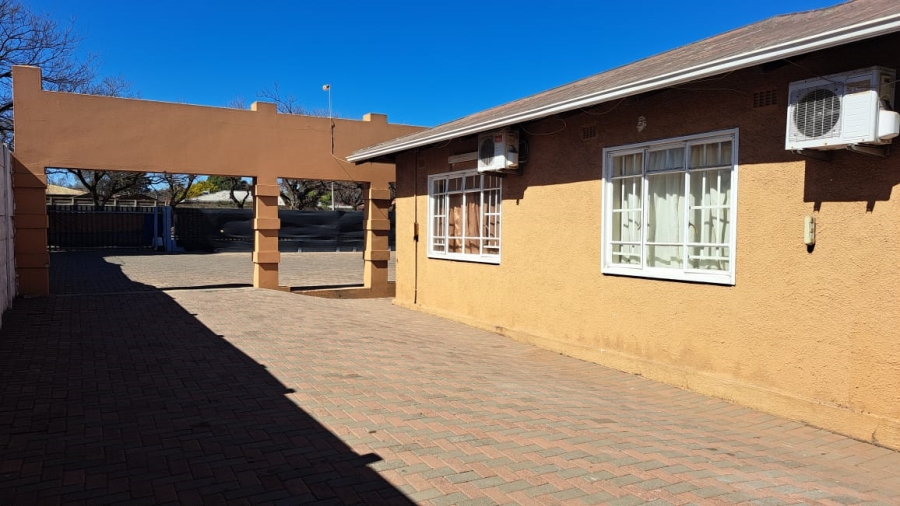 3 Bedroom Property for Sale in Vanderbijlpark Cw 6 Gauteng