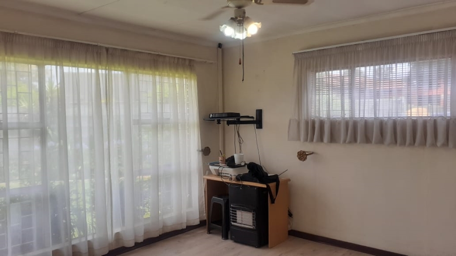 4 Bedroom Property for Sale in Bonanne Gauteng