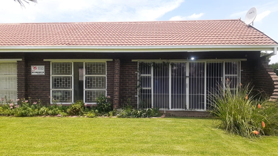 4 Bedroom Property for Sale in Bonanne Gauteng