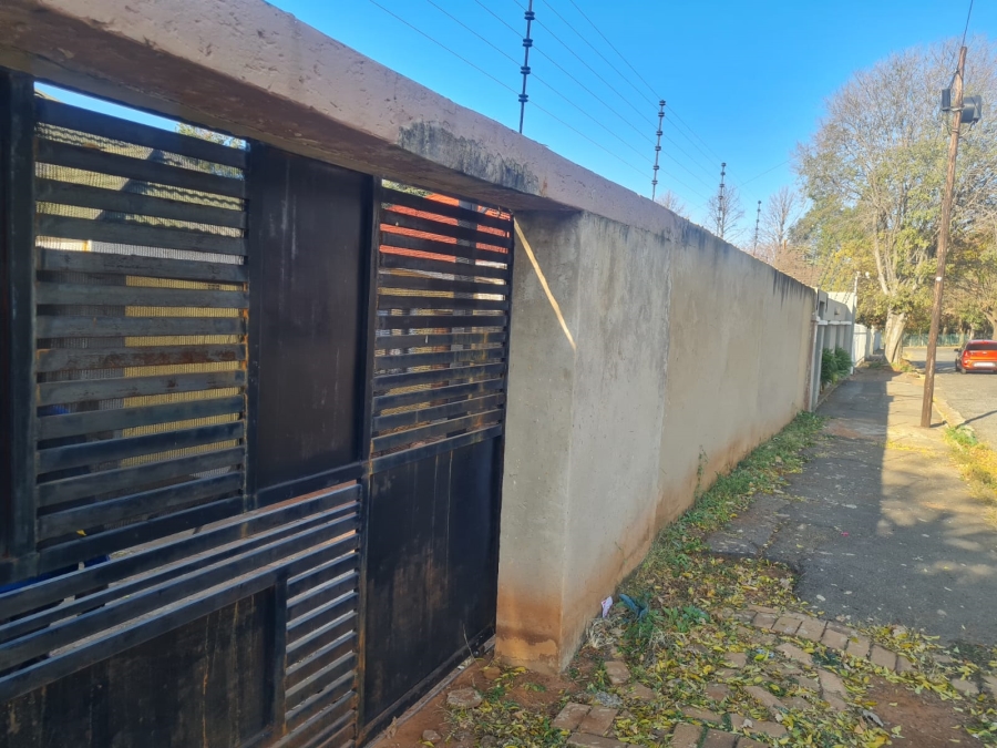 5 Bedroom Property for Sale in Kensington Gauteng