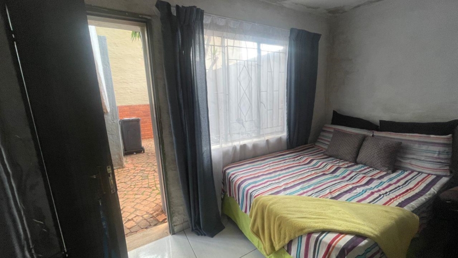 1 Bedroom Property for Sale in Philip Nel Park Gauteng