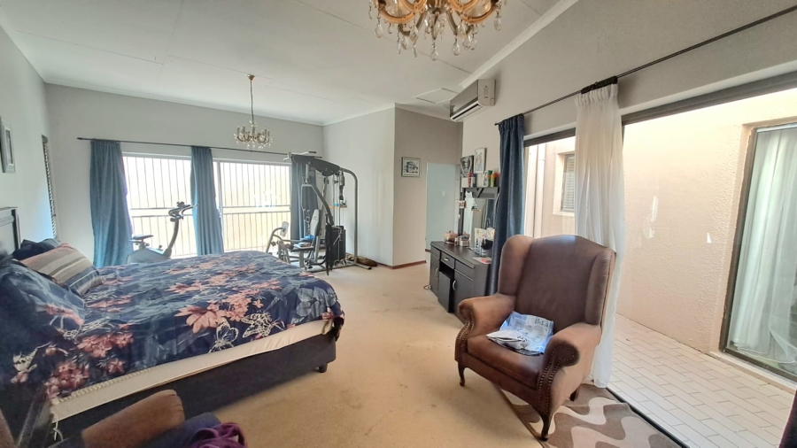 4 Bedroom Property for Sale in Three Rivers East Gauteng