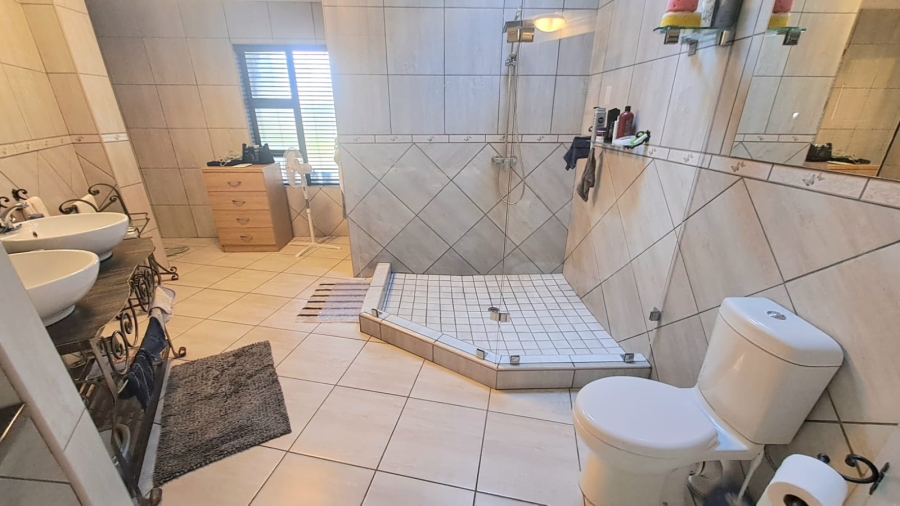 4 Bedroom Property for Sale in Three Rivers East Gauteng