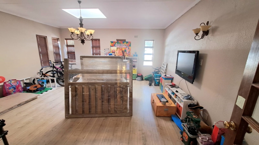 4 Bedroom Property for Sale in Three Rivers East Gauteng