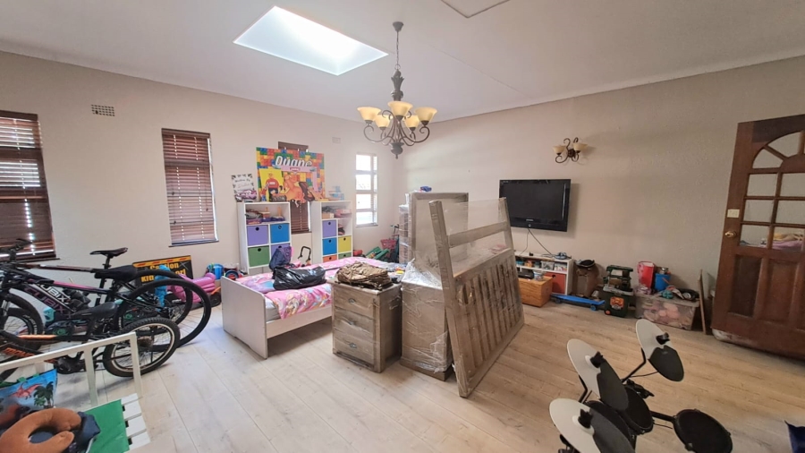 4 Bedroom Property for Sale in Three Rivers East Gauteng