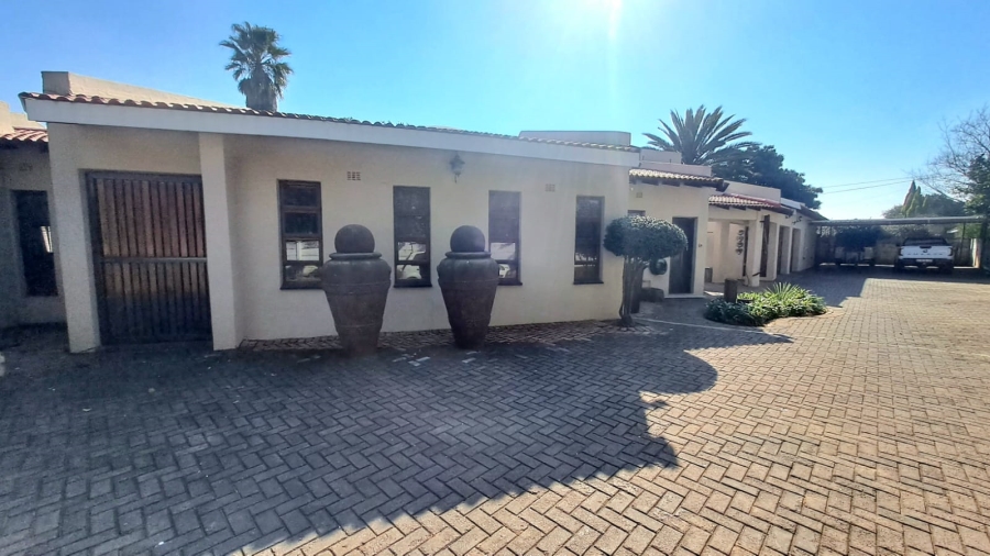 4 Bedroom Property for Sale in Three Rivers East Gauteng