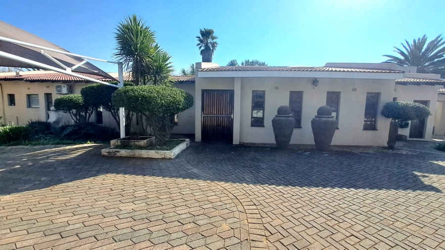 4 Bedroom Property for Sale in Three Rivers East Gauteng