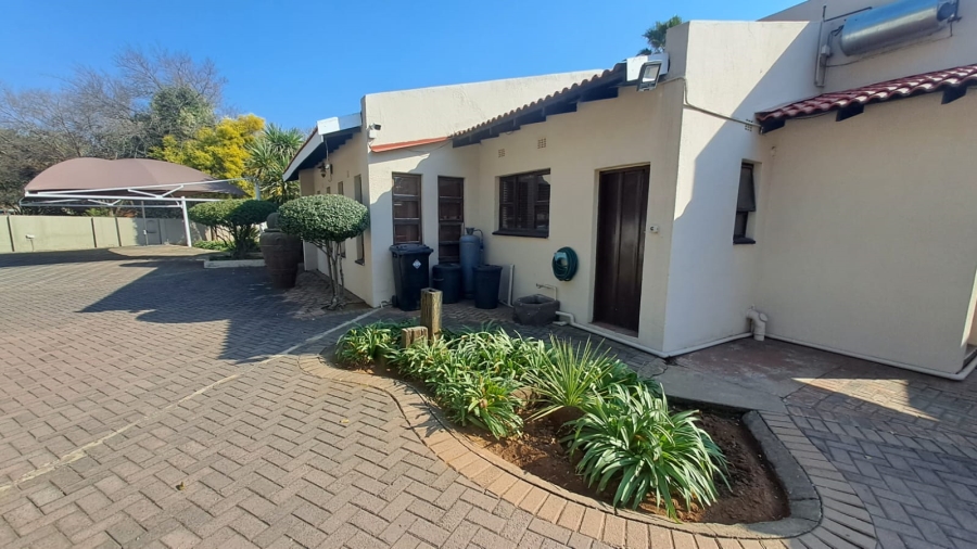 4 Bedroom Property for Sale in Three Rivers East Gauteng