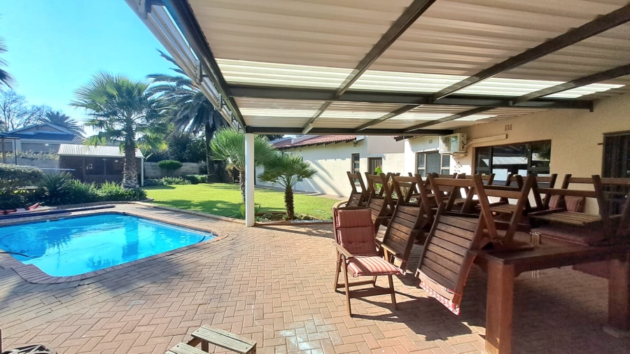 4 Bedroom Property for Sale in Three Rivers East Gauteng