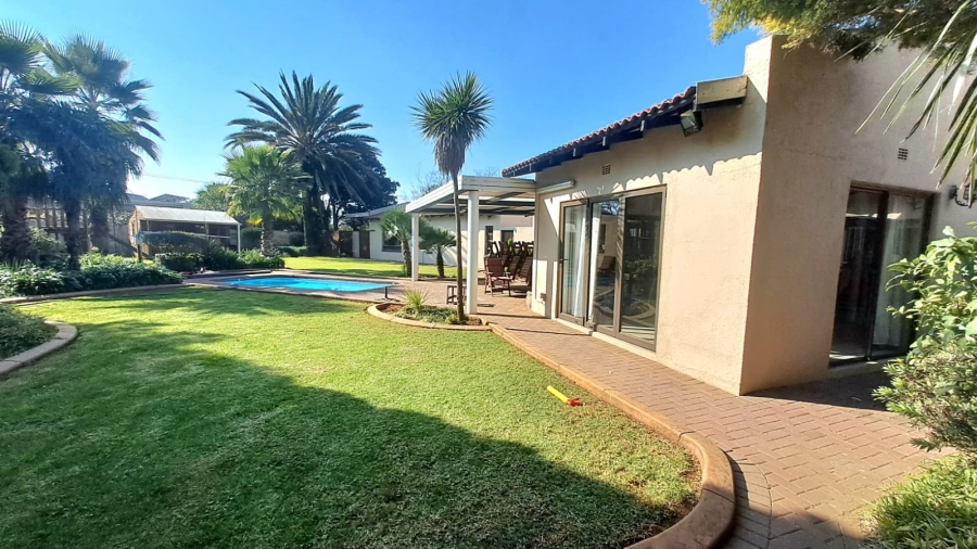 4 Bedroom Property for Sale in Three Rivers East Gauteng