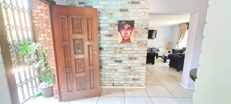 3 Bedroom Property for Sale in Three Rivers East Gauteng