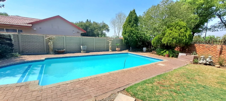 3 Bedroom Property for Sale in Three Rivers East Gauteng