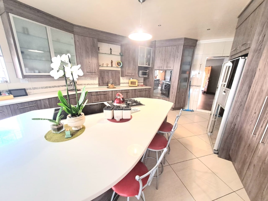 4 Bedroom Property for Sale in Three Rivers East Gauteng
