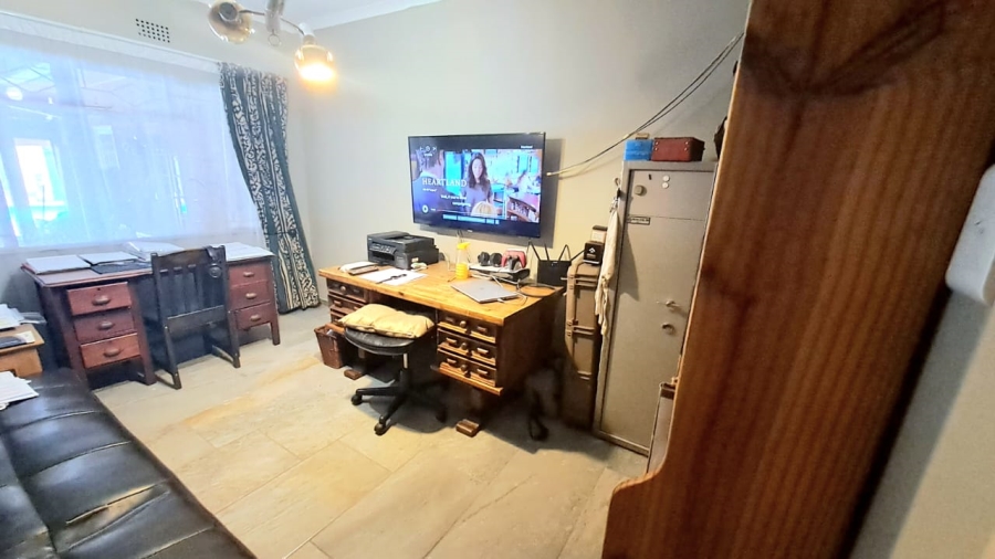 4 Bedroom Property for Sale in Three Rivers East Gauteng