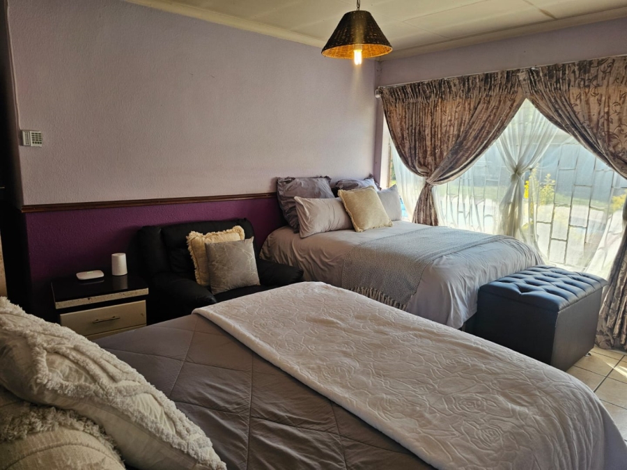 3 Bedroom Property for Sale in Unitas Park Gauteng