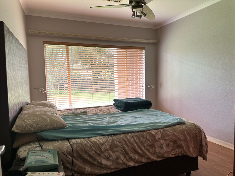 6 Bedroom Property for Sale in Unitas Park Gauteng