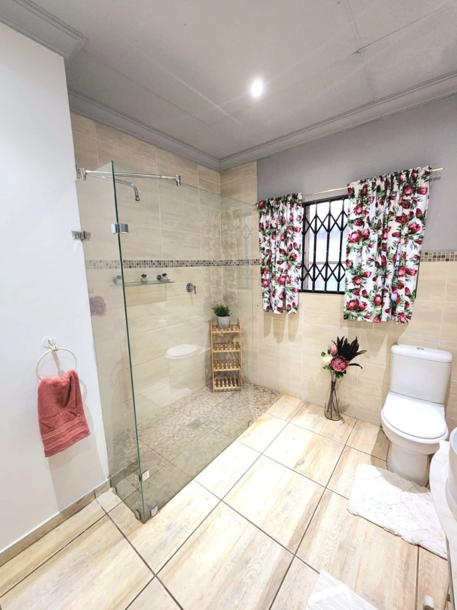 4 Bedroom Property for Sale in Unitas Park Gauteng