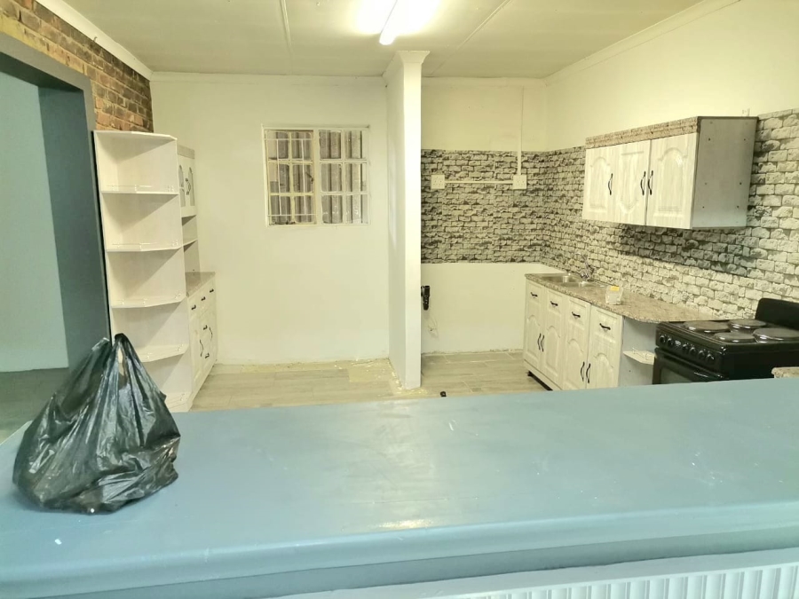 4 Bedroom Property for Sale in Unitas Park Gauteng