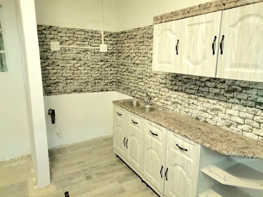 4 Bedroom Property for Sale in Unitas Park Gauteng