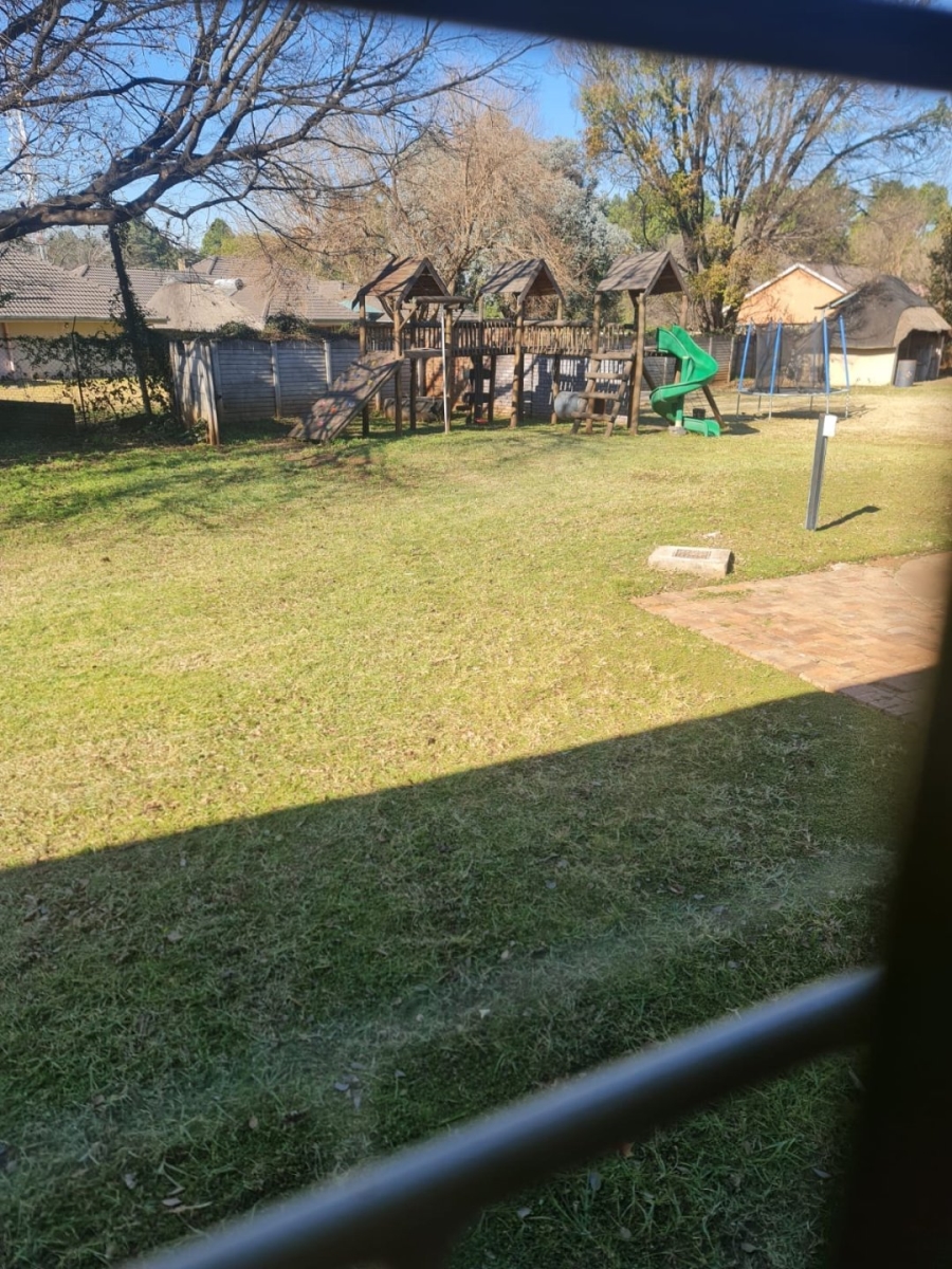 4 Bedroom Property for Sale in Unitas Park Gauteng