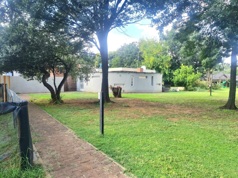 4 Bedroom Property for Sale in Unitas Park Gauteng