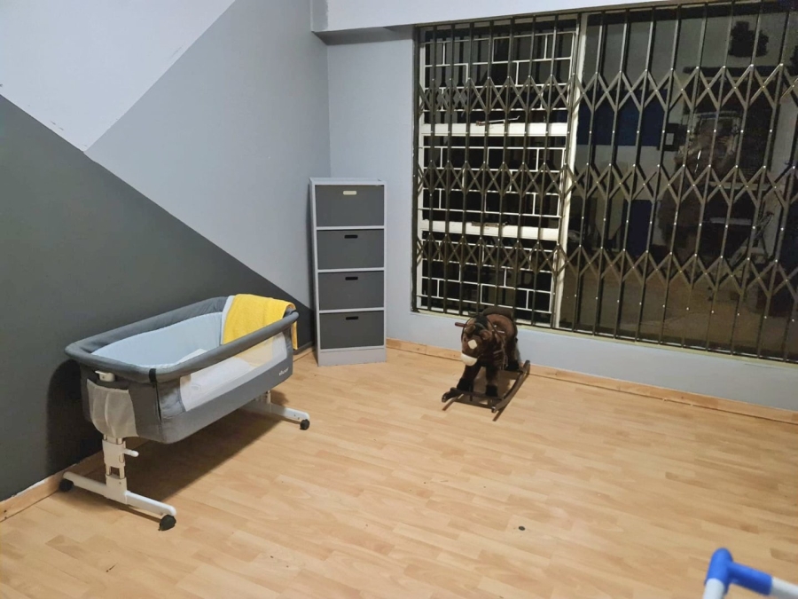 4 Bedroom Property for Sale in Unitas Park Gauteng
