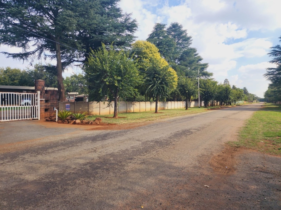 4 Bedroom Property for Sale in Unitas Park Gauteng