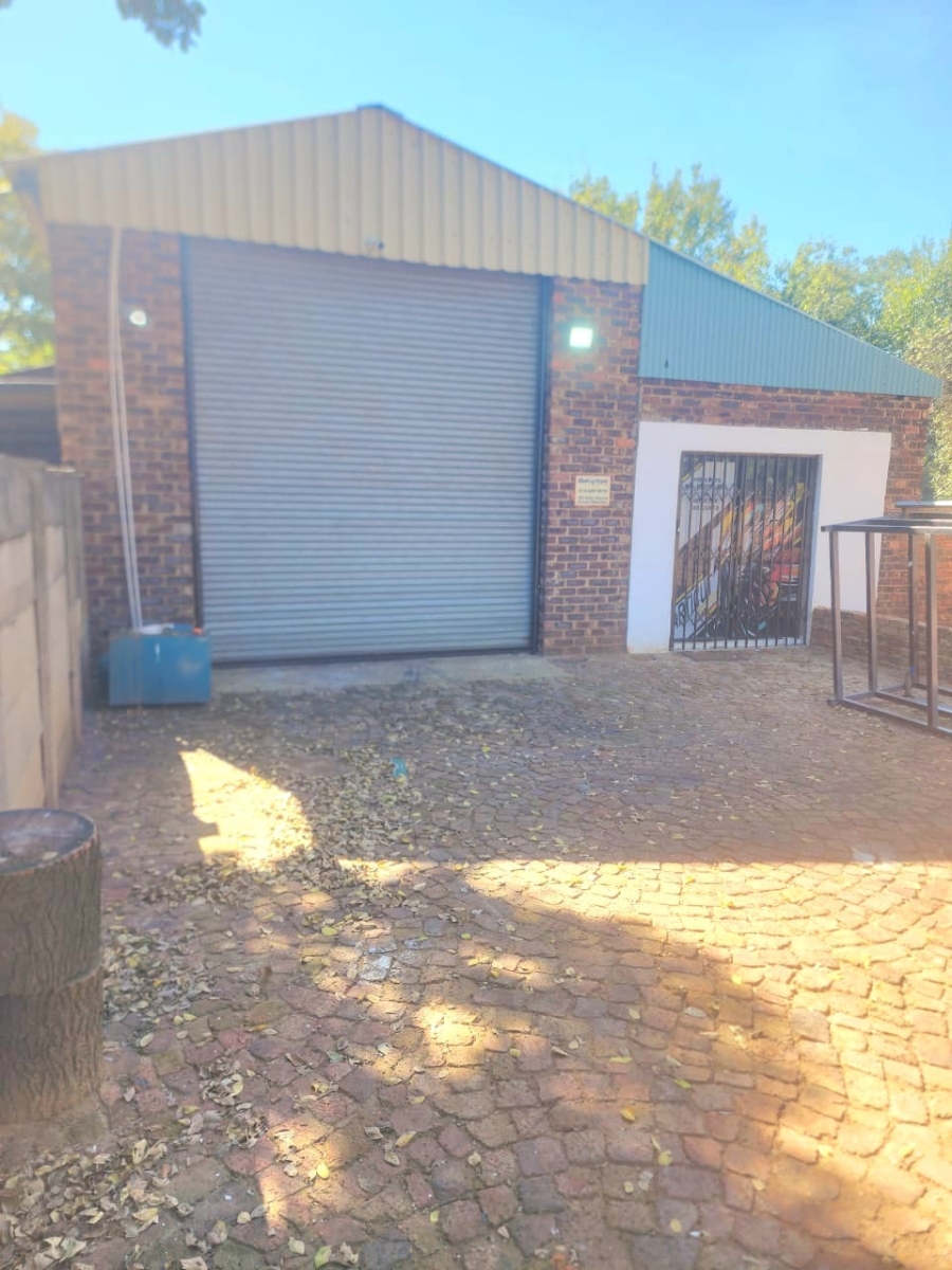 4 Bedroom Property for Sale in Unitas Park Gauteng