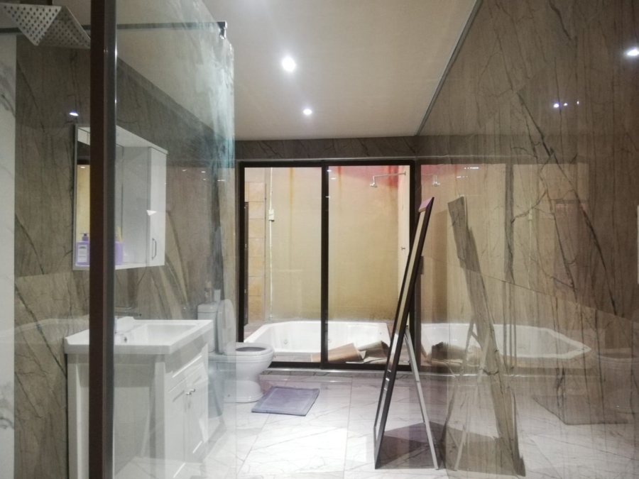 5 Bedroom Property for Sale in Three Rivers East Gauteng