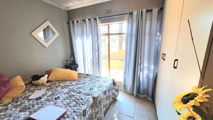 4 Bedroom Property for Sale in Unitas Park Gauteng