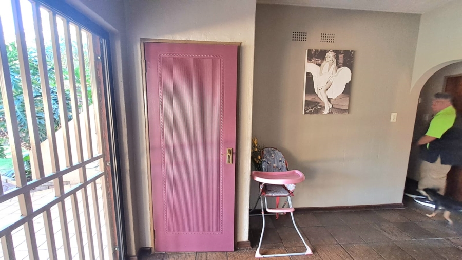 4 Bedroom Property for Sale in Unitas Park Gauteng