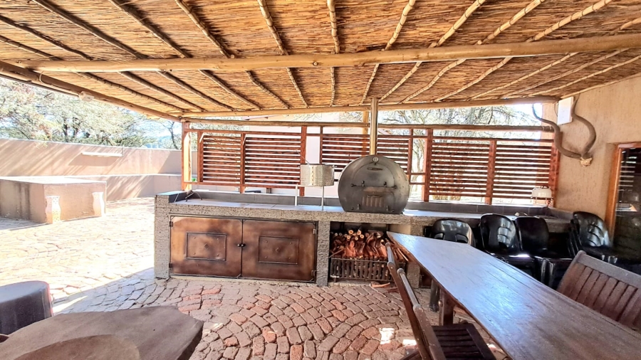 4 Bedroom Property for Sale in Unitas Park Gauteng