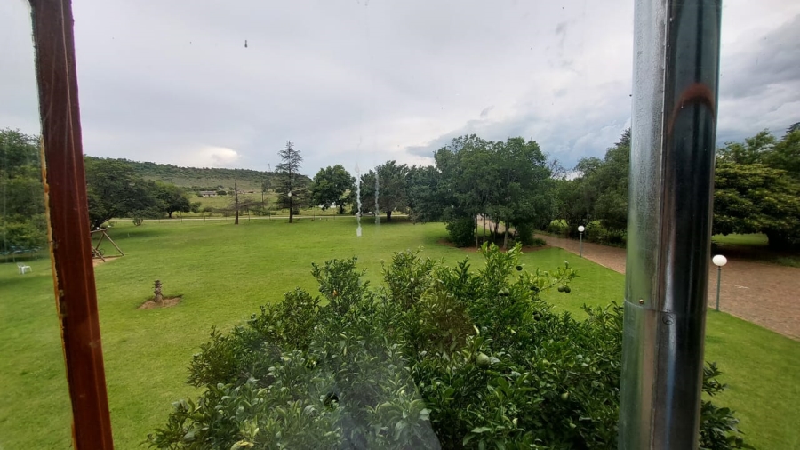 4 Bedroom Property for Sale in Unitas Park Gauteng