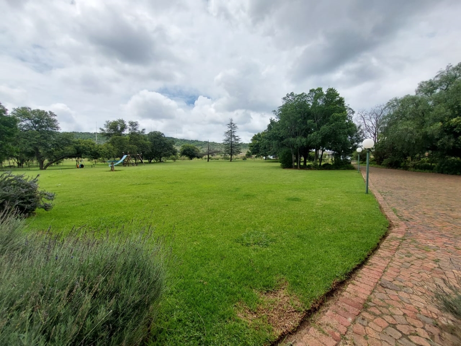 4 Bedroom Property for Sale in Unitas Park Gauteng