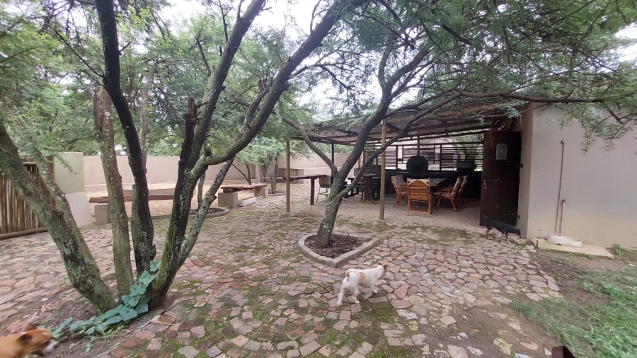 4 Bedroom Property for Sale in Unitas Park Gauteng