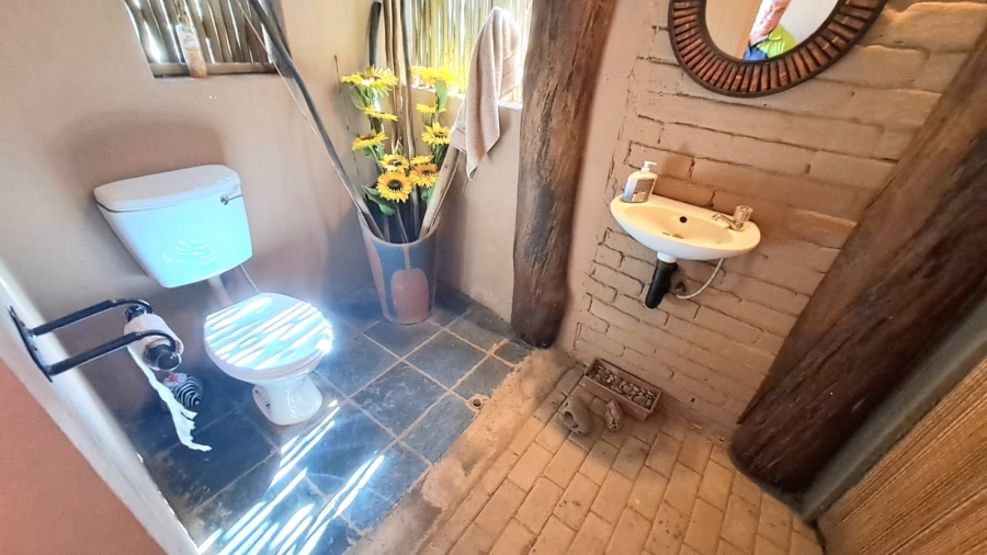4 Bedroom Property for Sale in Unitas Park Gauteng