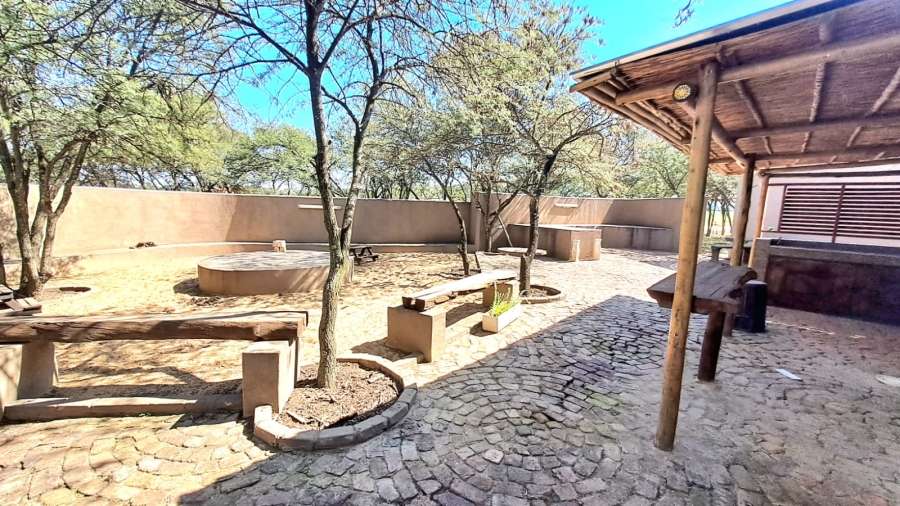 4 Bedroom Property for Sale in Unitas Park Gauteng