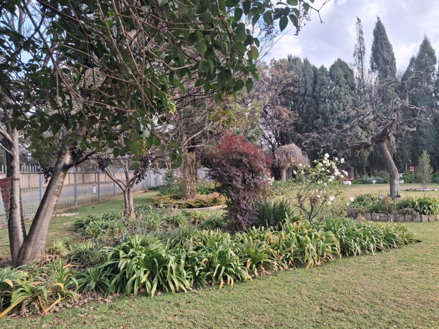 3 Bedroom Property for Sale in Unitas Park Gauteng