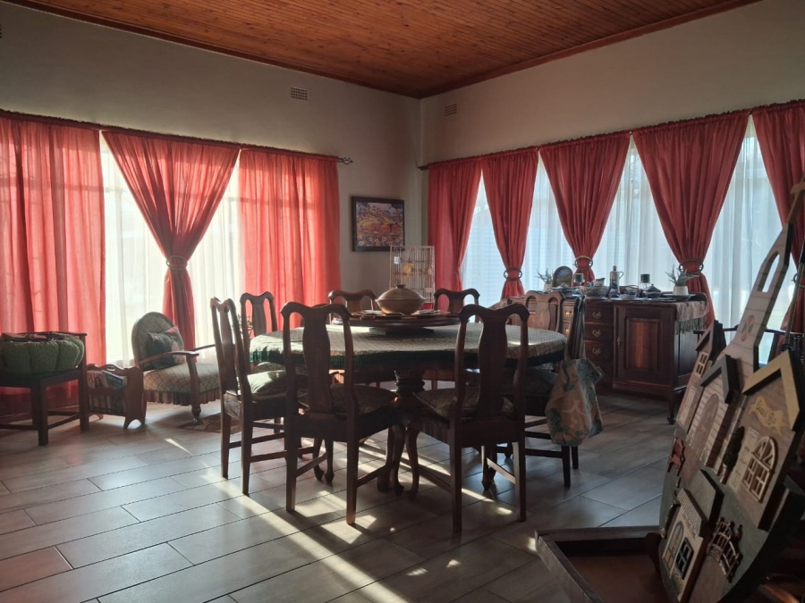 3 Bedroom Property for Sale in Unitas Park Gauteng