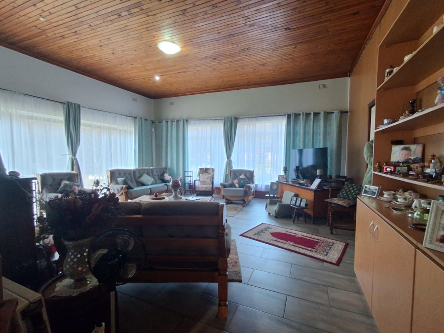 3 Bedroom Property for Sale in Unitas Park Gauteng