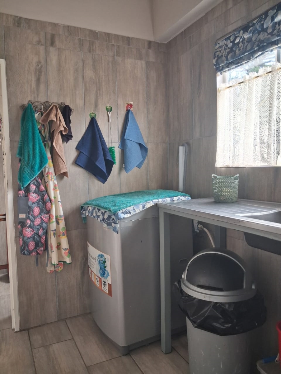 3 Bedroom Property for Sale in Unitas Park Gauteng