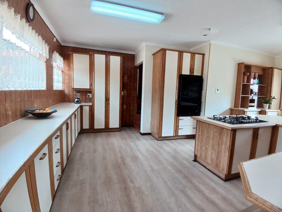 4 Bedroom Property for Sale in Three Rivers East Gauteng