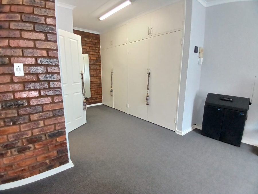 4 Bedroom Property for Sale in Three Rivers East Gauteng