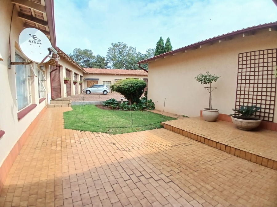4 Bedroom Property for Sale in Three Rivers East Gauteng